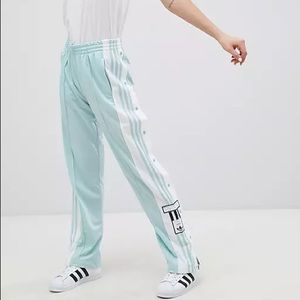 Adidas Originals adicolor Popper Pants in mint
